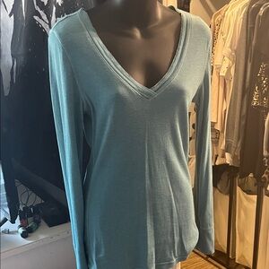 Aeropostale Women's Long Sleeve V-Neck Top - Teal